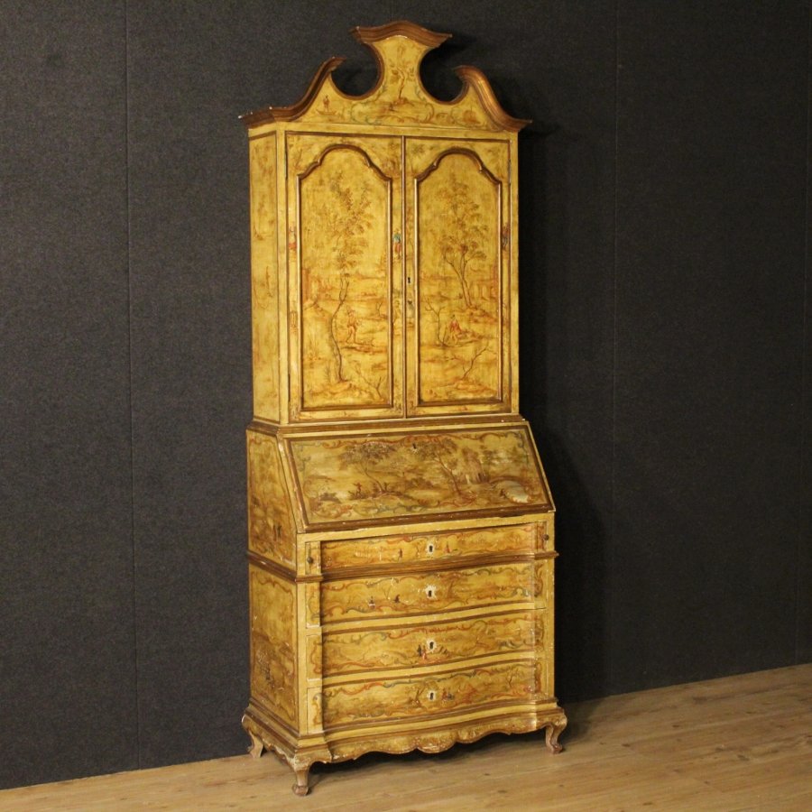 Antique Venetian lacquered, gilded and painted trumeau