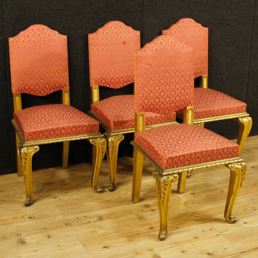 Antique Group of 4 golden Spanish chairs in damask fabric
