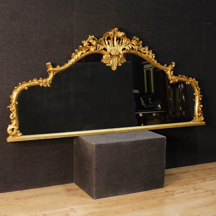 Antique Italian mirror in golden wood