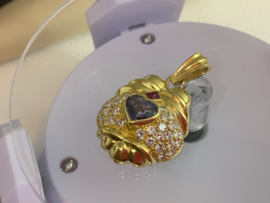 Finest sapphire diamond ruby vintage pendent 18 k gold 