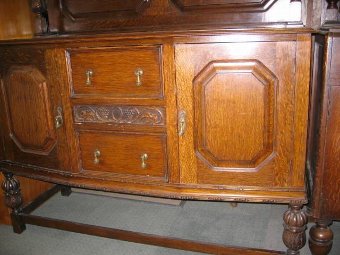 Antique magnificent arts and crafts original oak sideboard