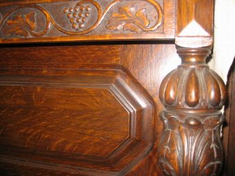 Antique magnificent arts and crafts original oak sideboard