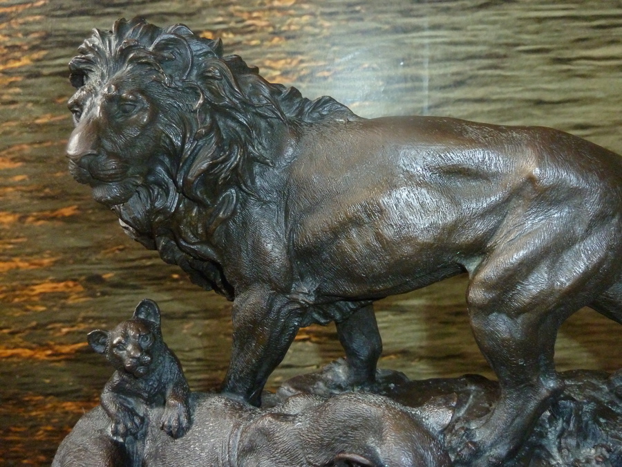 Antique MOUNTED HOTCAST GENUINE BRONZE LION STATUE FAMILY OF LIONS