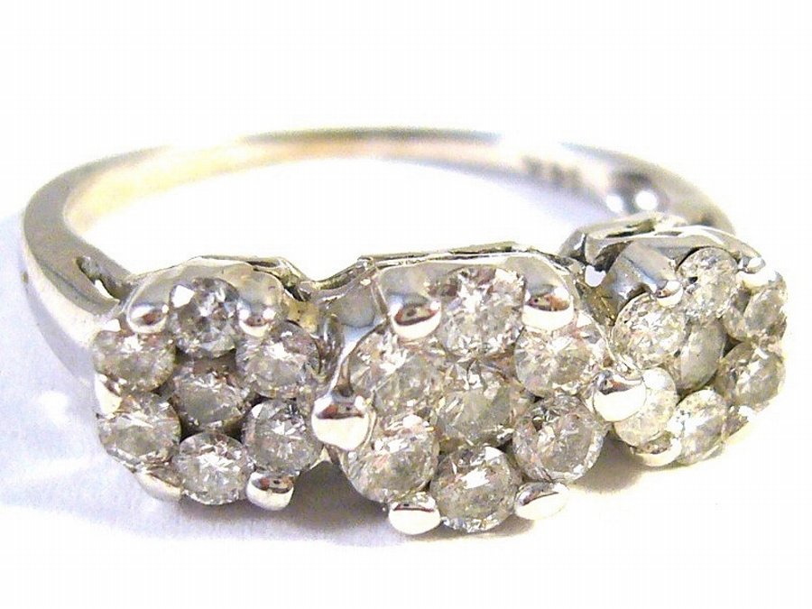 Antique Diamond ring 0.83 ct
