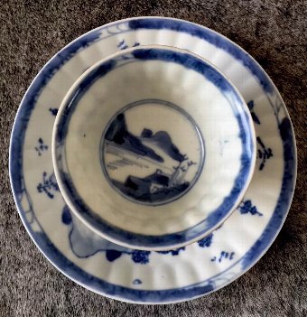 Antique Chinese real antique Blue & white Kangxi(1662-1722)tea bowl & saucer set