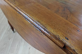 Antique Round French Farmhouse Table. Antique, Cherry wood. Seats 4 / 6