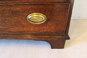 Antique Small 18th Century Georgian Oak Chest of Drawers.