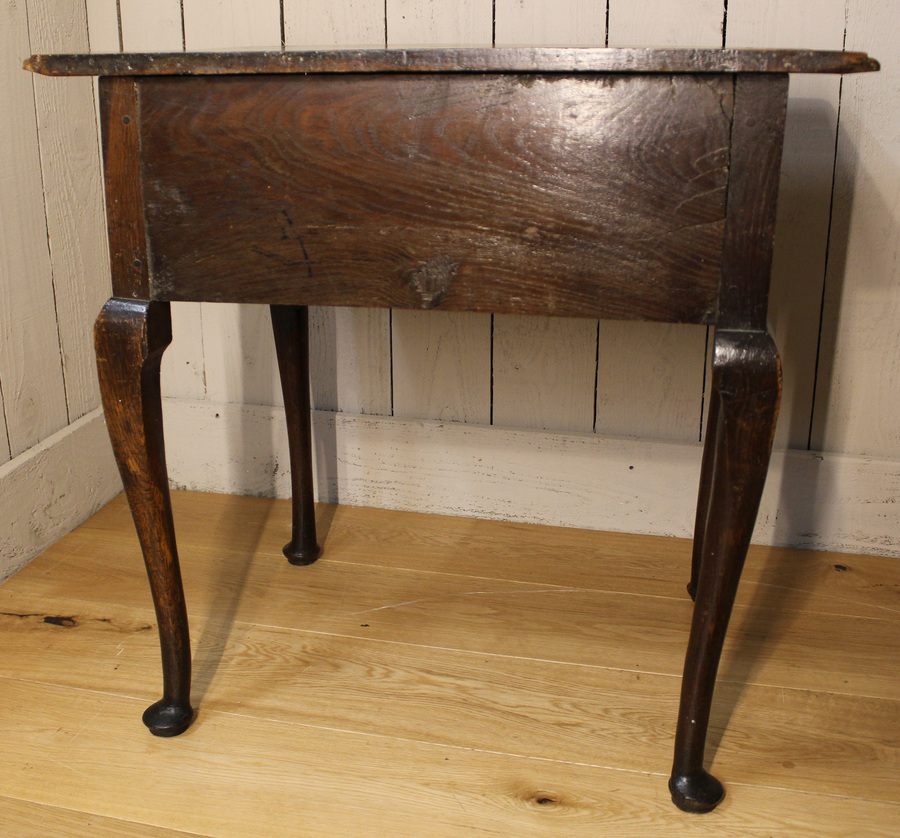 Antique 18th century English oak Side Table. Cabriole leg Lowboy