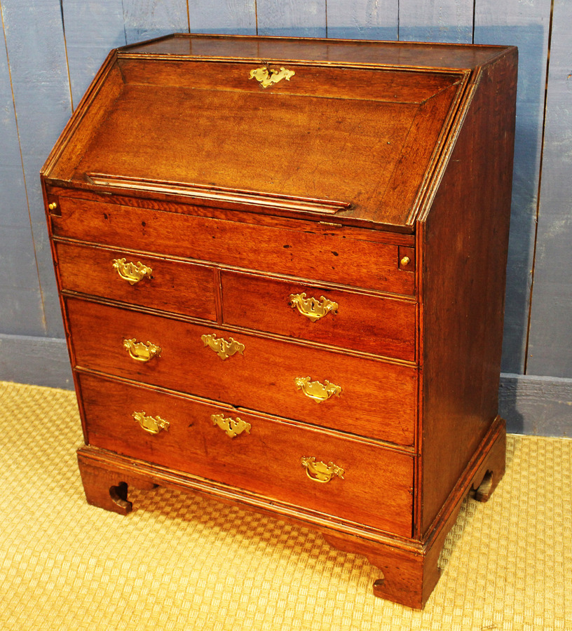 Antique Early 18th Century Oak Bureau. Small Size, Step & Well Interior C.1725