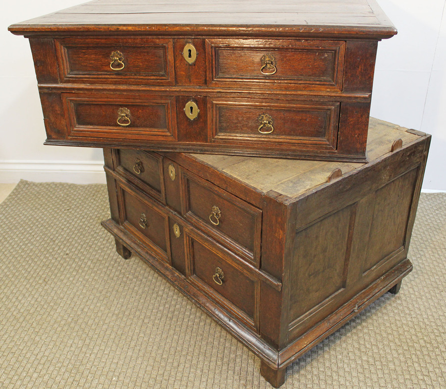 Antique William and Mary Oak Chest of Drawers. Late 17th Century.