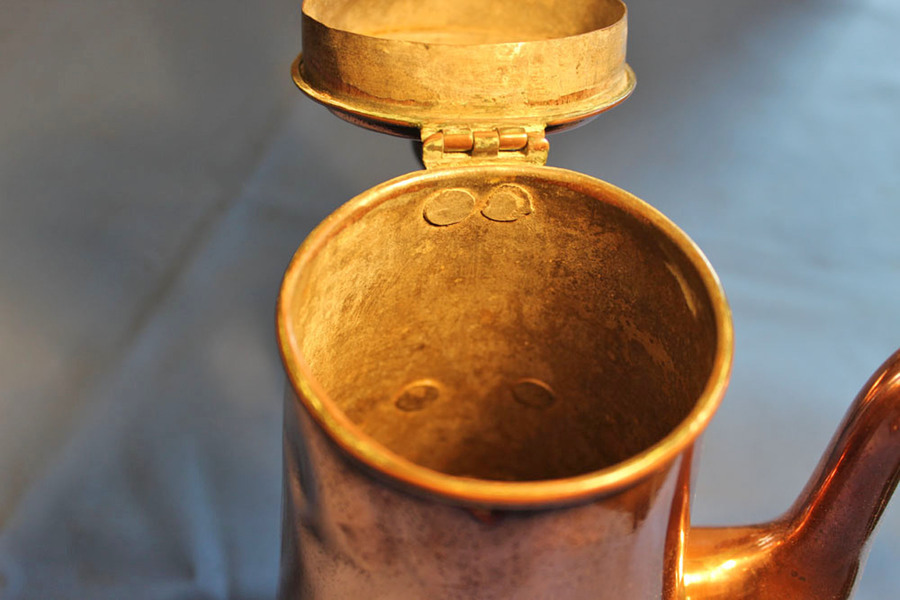 Antique 18th Century Georgian Copper Coffee Pot. English Tavern/ Coffee House Pot