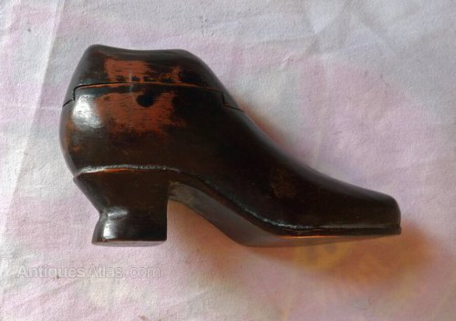Antique 19th Century Treen Shoe Snuff Box 