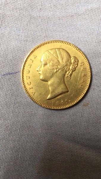 Antique GOLD MUHUR (Coin)