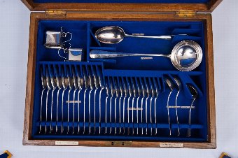 Antique Victorian Silver 117 piece Rattail pattern Canteen of Cutlery London 1890