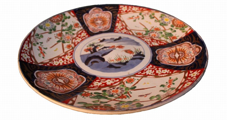 Large antique imari charger late 19th century / plate