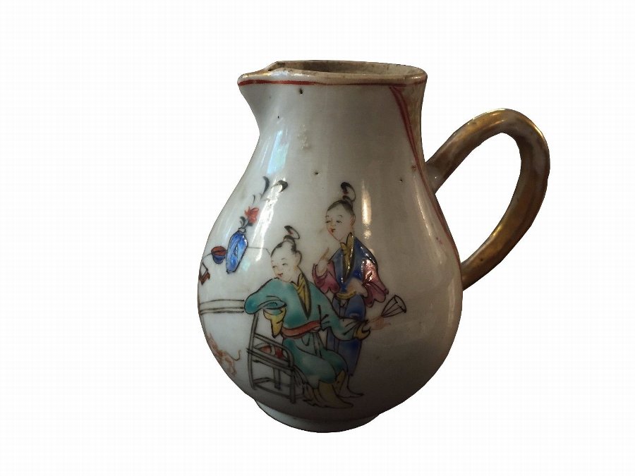 Antique Chinese export famille rose mandarin milk jug Qianlong, 18th century