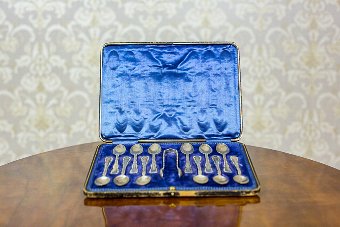 English, Silver Teaspoons from the Early 20th c.