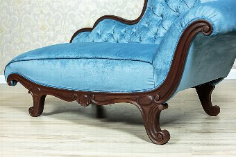 Antique Aged Chaise Longue After Renovation