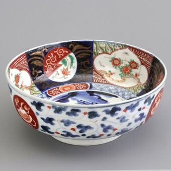 Meiji Period Japanese Imari Footed Bowl With Blue Fuku Mark c1890