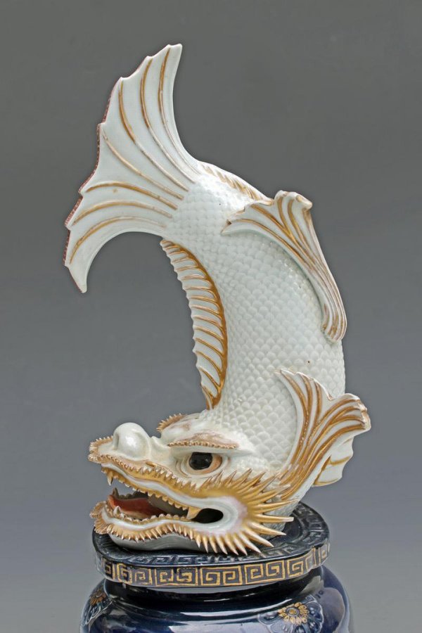 Antique PAIR OF CHINESE PORCELAIN DRAGONS ANTIQUES.CO.UK