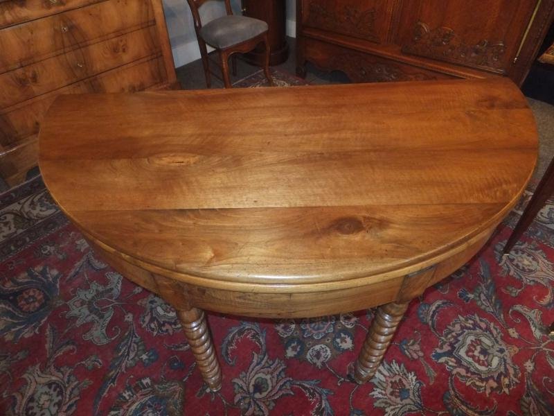 Antique SEMICIRCULAR TABLE ANTIQUES.CO.UK