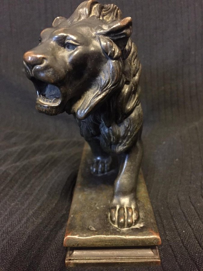 Antique BRONZE LION | ANTIQUES.CO.UK