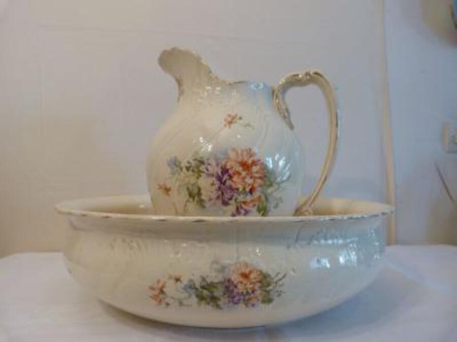 Antique WASH BASIN AND JUG ANTIQUES.CO.UK