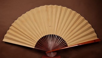 Antique A Unusual And Beautiful Oriental Painted Oversized Fan.