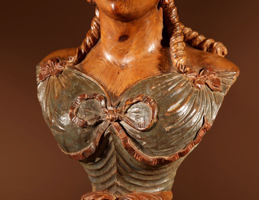 Antique An Excellent Quality Russian Sculpture Of A Bust Wood Carving Of A Noble Lady Circa: 1770