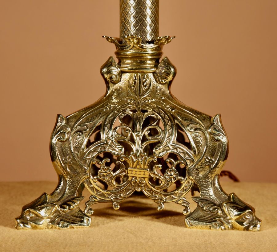 Antique  Impressive Fine Cast Brass Table lamp, In The early Gothic Style.