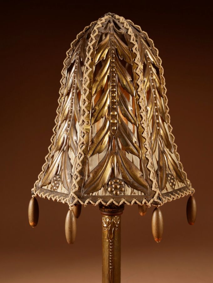 Antique Exceptional Very Stylish Embossed Brass Art Nouveau/Art Deco Table Lamp Circa 1900-20.