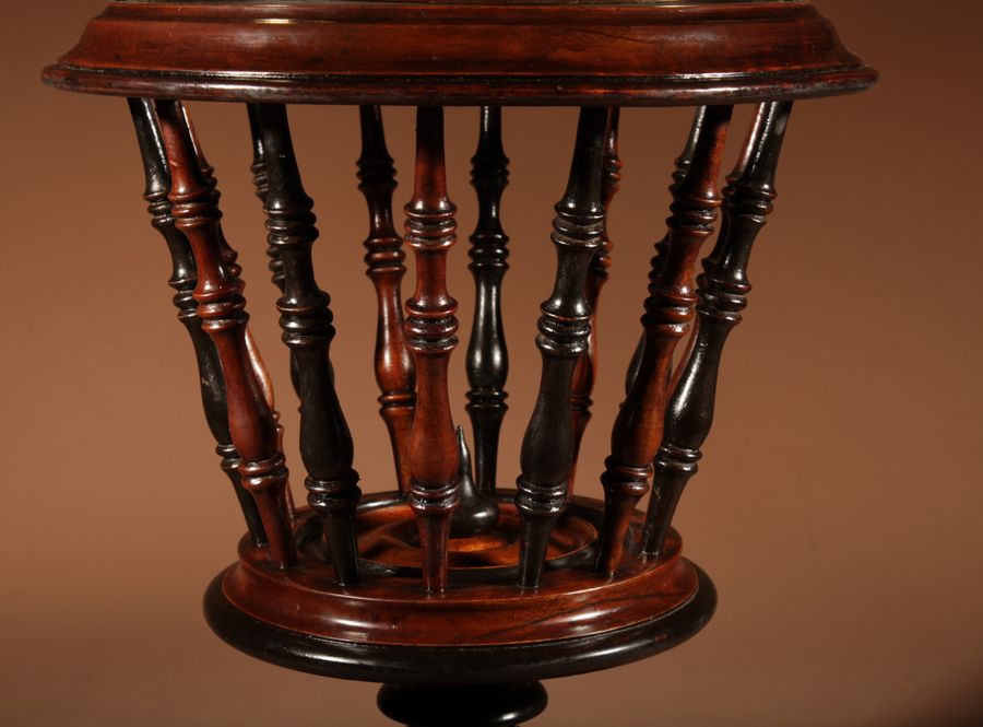 Antique  A Beautiful Walnut And Ebonised Tea Stove Bucket/Peat Bucket Planter/Jardinière.