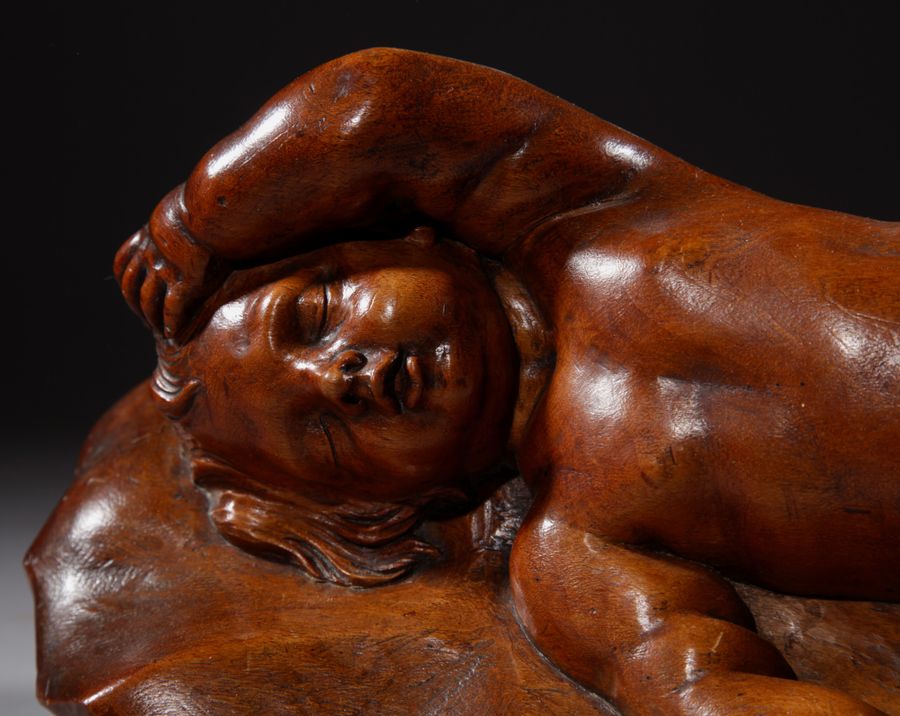 Antique A Very Interesting Carved Fruitwood Sleeping Child Attributed To Laurent Delvaux  Gand 1696- Nivelles 1778.