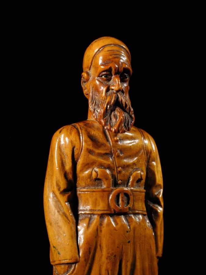 Antique A Rare Very Fine Carved Boxwood Sculpture Of A European Pirate.