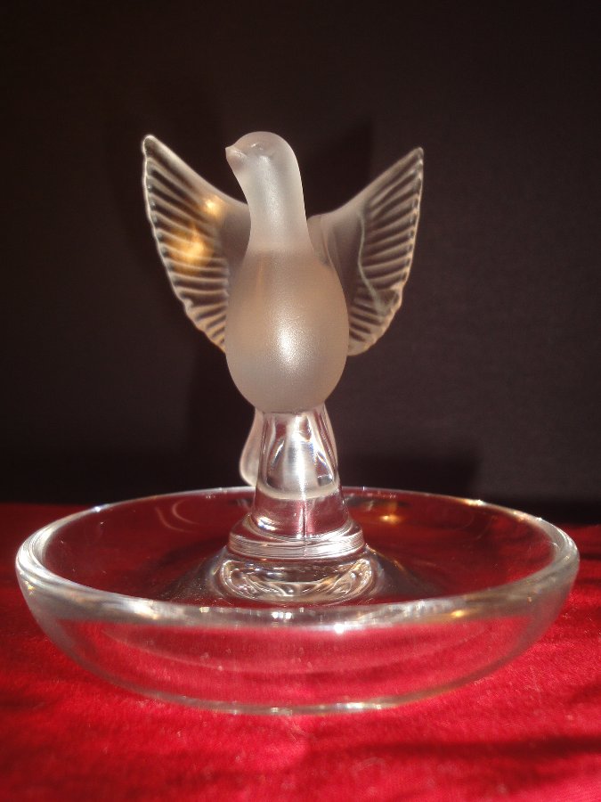 Lalique pin dish decorated with a raised flying bird