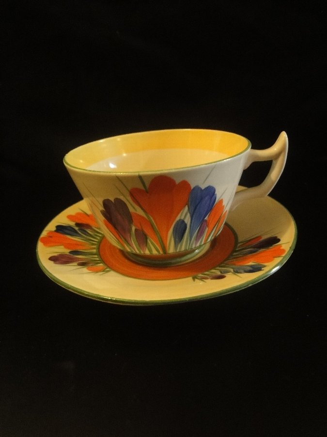Clarice Cliff Cup & Saucer in Crocus pattern circa 1930