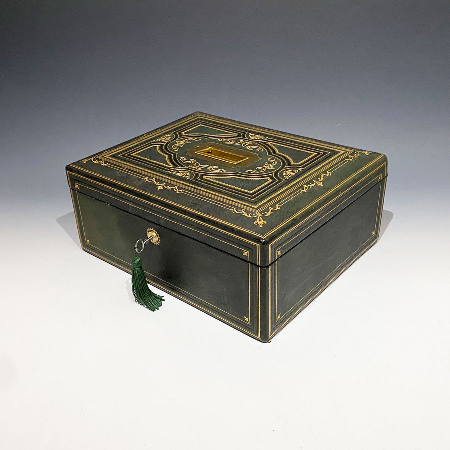 Antique #10125 A Very Fine Victorian Green Embossed Grained Leather Combined Writing & Jewellery Box.