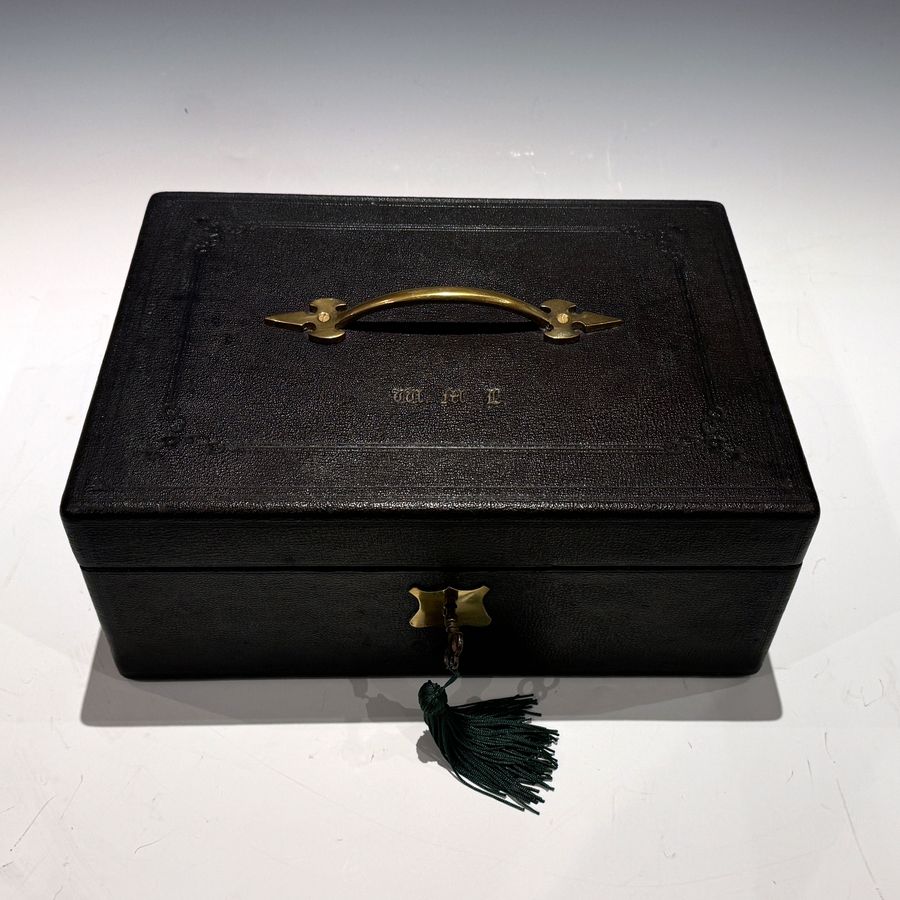 Antique #10102 Milne Edinburgh Pebble Grained Leather Documents Box