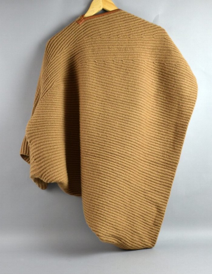 white company knitwear