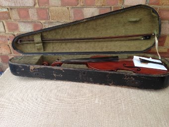 Antique Mid 1920’s 4/4 violin carrying the lable of Scrampelle and dated 1924 