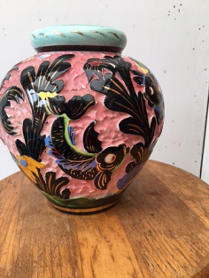 Antique An exquisite early to mid-20th century 19cm designer vase by -Cudazur of Monaco elaborately decorated with fish.