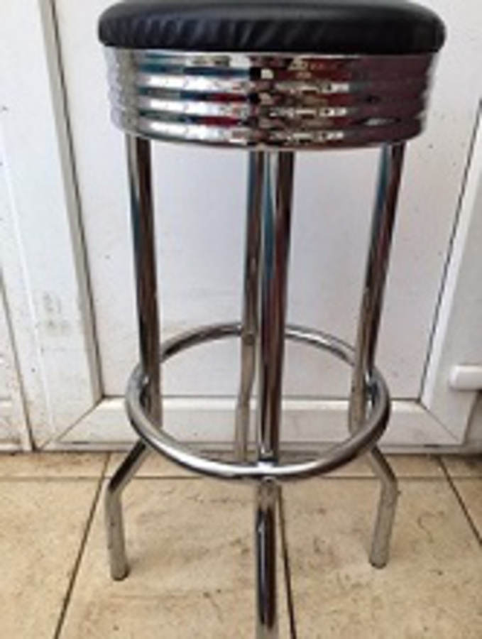 Antique This is a mid-20th century very fashionable 4-legged 77cm  possibly French or Italian chrome bar stool with a 31.5 cm black leatherette seat covering