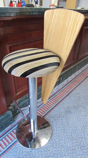 Antique 70's style hi-bar stools CODE ST014