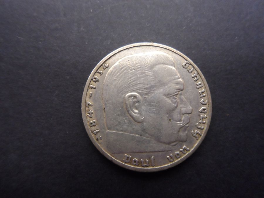 Paul von Hinderburg 1937 A  XF Two Mark Coin