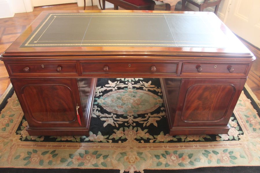 Antique A Victorian mahogany partners desk