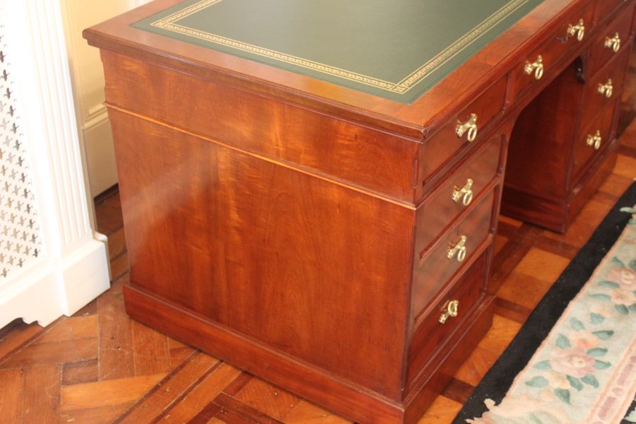 Antique Late 19th century American walnut pedestal  partners desk
