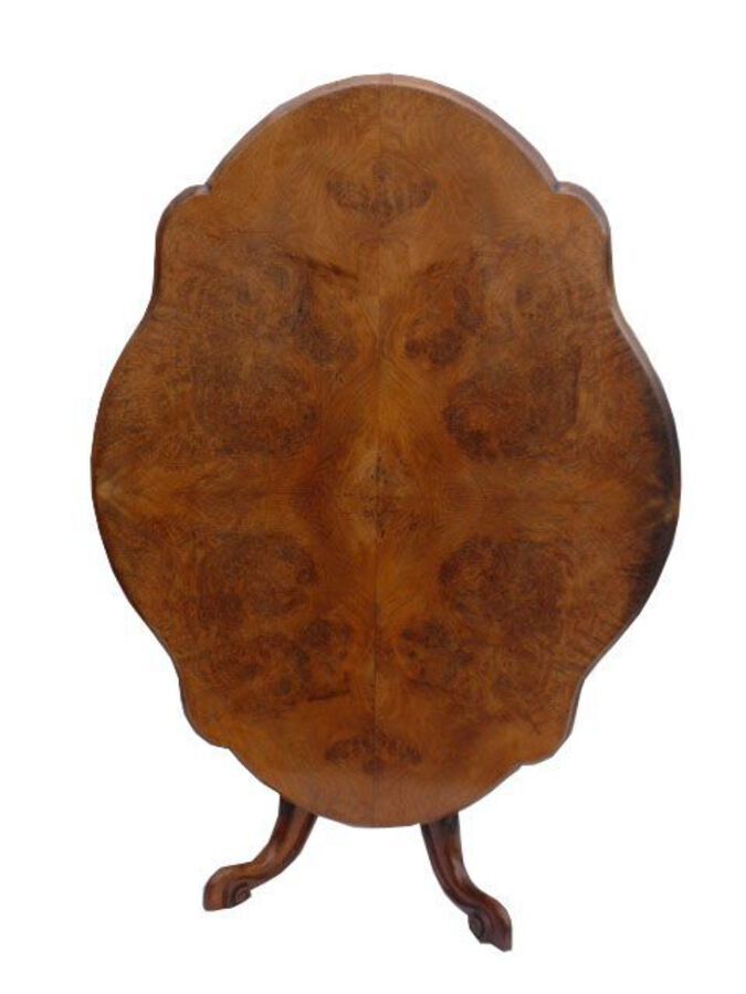 Victorian Shaped Burr Walnut Breakfast Table 