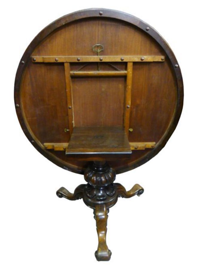 Antique Early Victorian Round Rosewood Dining Table