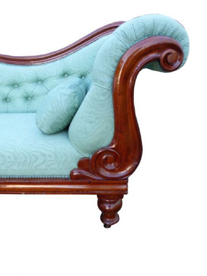 Antique Victorian Mahogany Chaise Longue