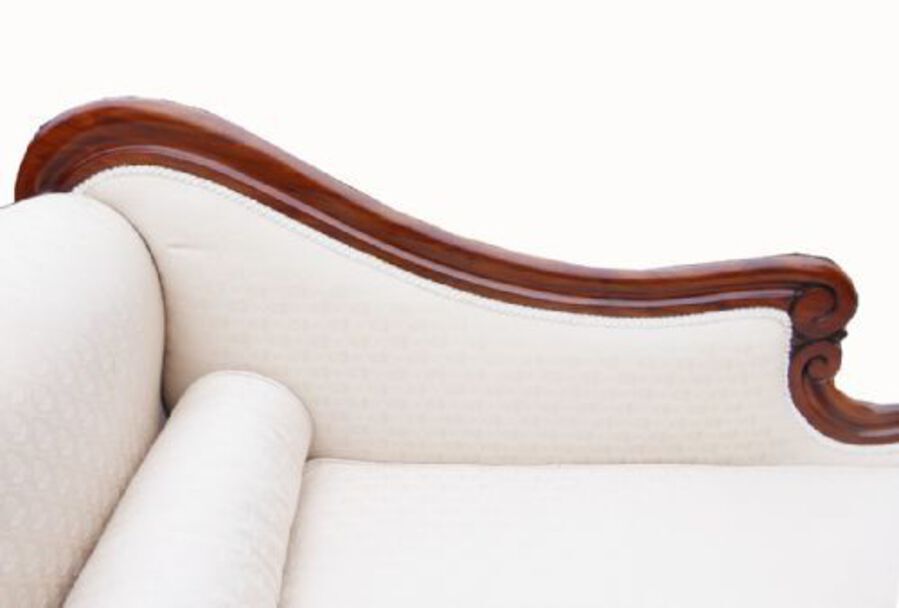 Antique Victorian Mahogany Chaise Longue